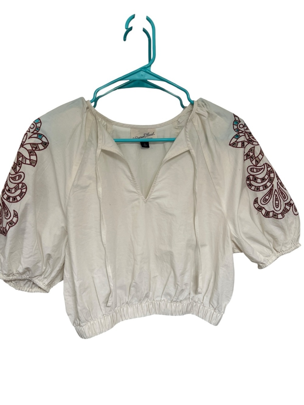 Universal Thread White Cropped Peasant Top with Burgundy Embroidery